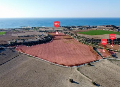 Alaminos, Larnaca Touristic Field For Sale | WW31479