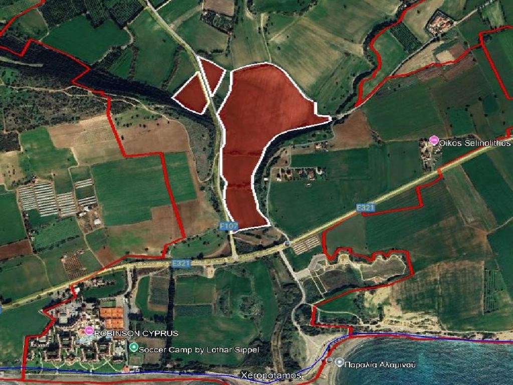 Field - Alaminos, Larnaca