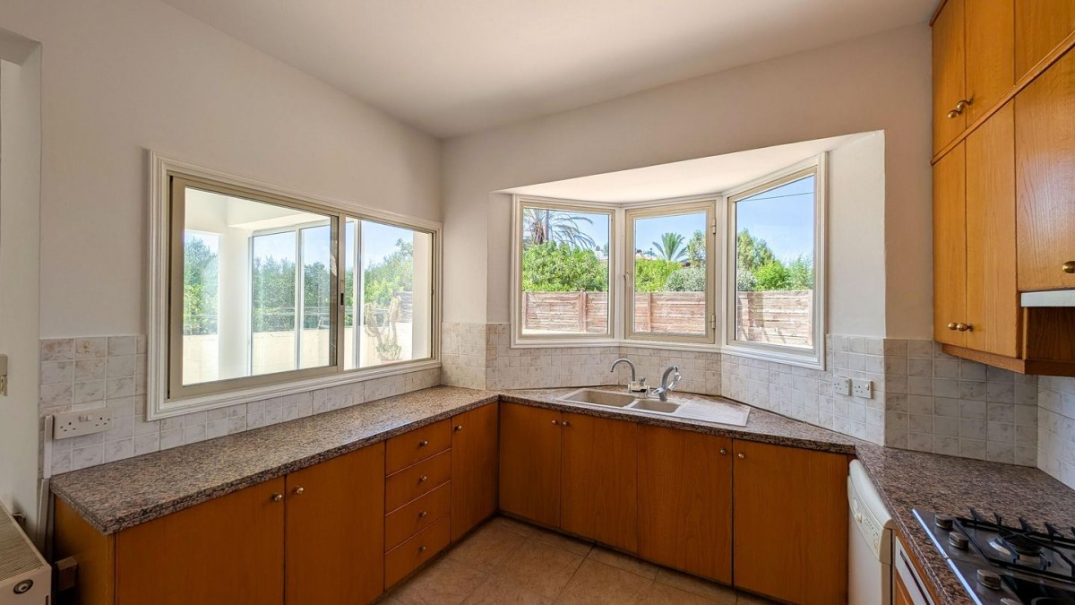 Three-bedroom detached house in Tseri, Nicosia