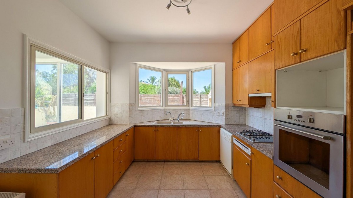 Three-bedroom detached house in Tseri, Nicosia