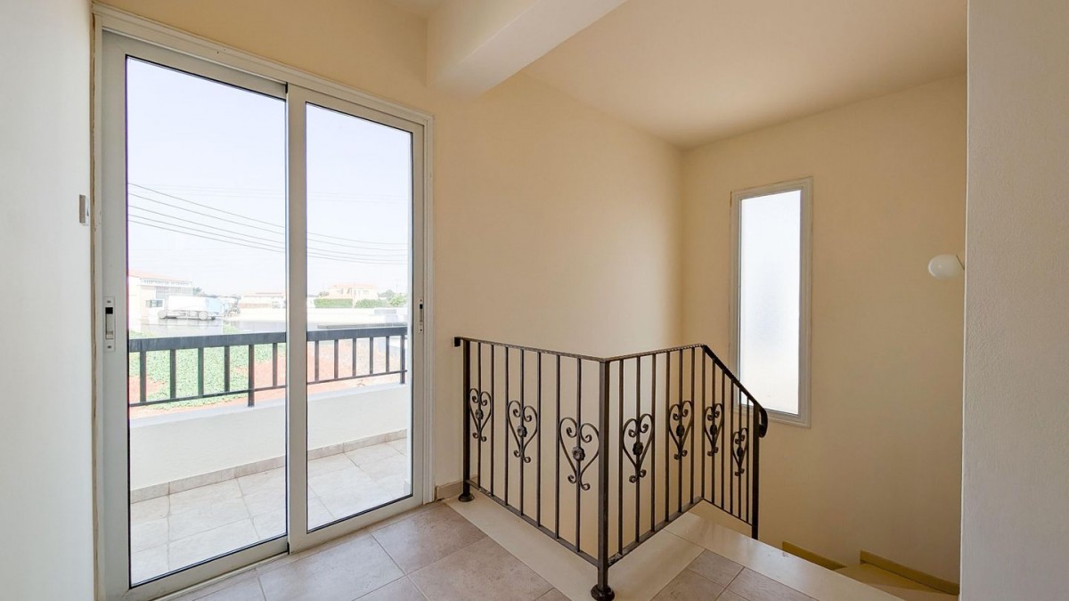 Two-bedroom house with swimming pool in Xylofagou, Larnaca