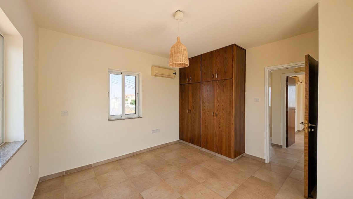 Two-bedroom house with swimming pool in Xylofagou, Larnaca