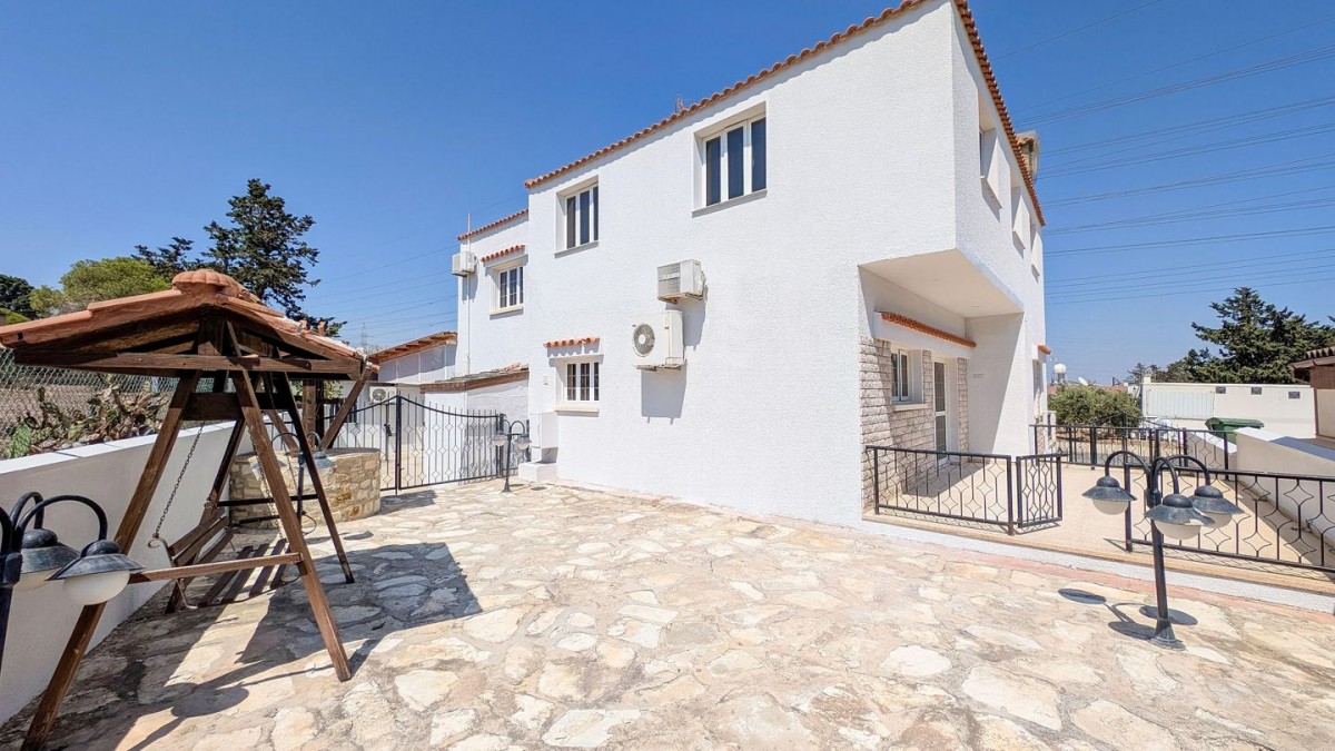 Three-bedroom House in Ormideia, Larnaca