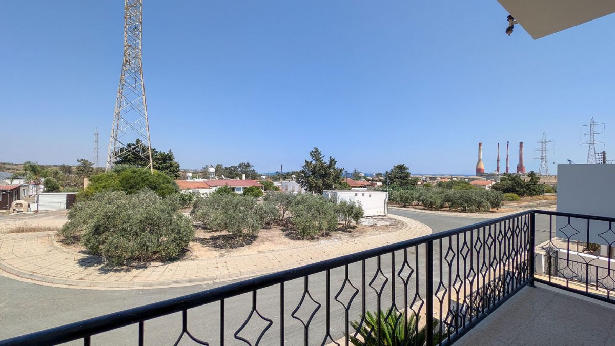 Three-bedroom House in Ormideia, Larnaca