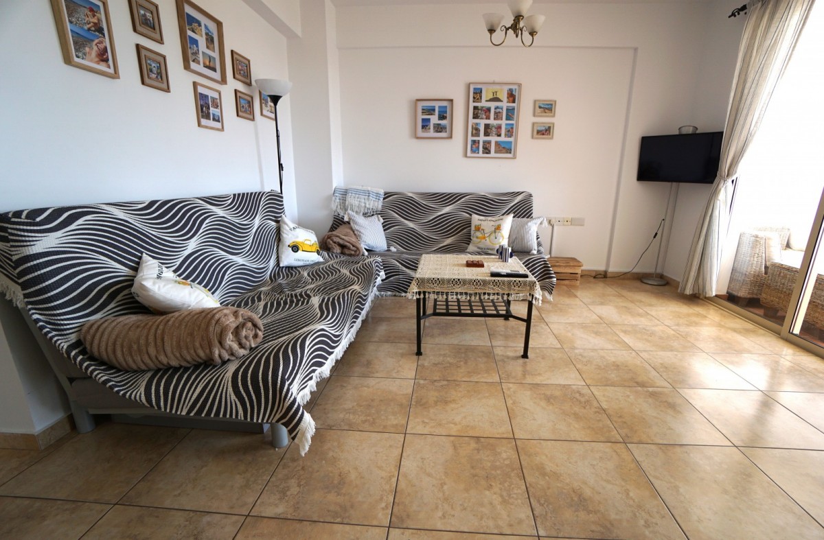 Apartment For Sale  in  Empa