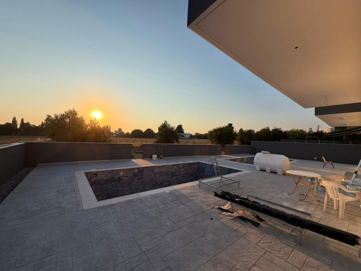Semi Detached Villa For Sale  in  Mandria