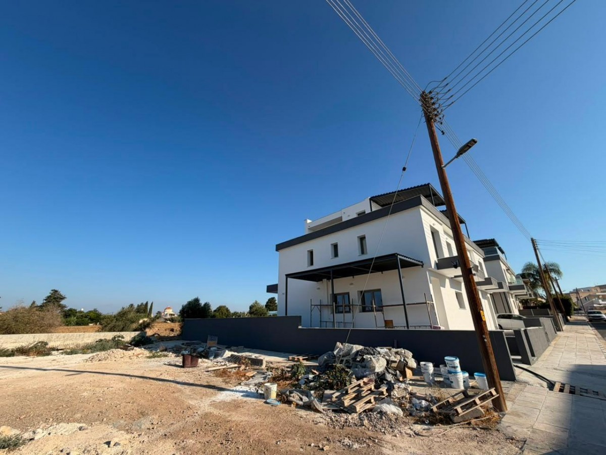 Semi Detached Villa For Sale  in  Mandria