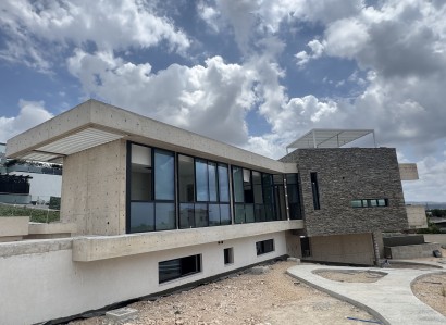 Peyia - Sea Caves, Paphos Detached Villa For Sale | WW12581