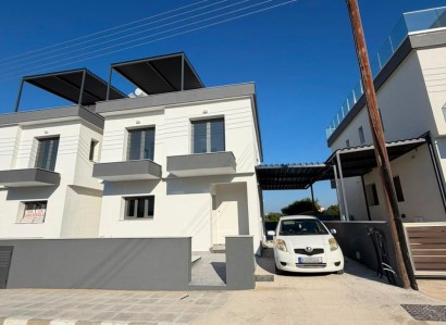 Mandria, Paphos Semi Detached Villa For Sale | WW29919