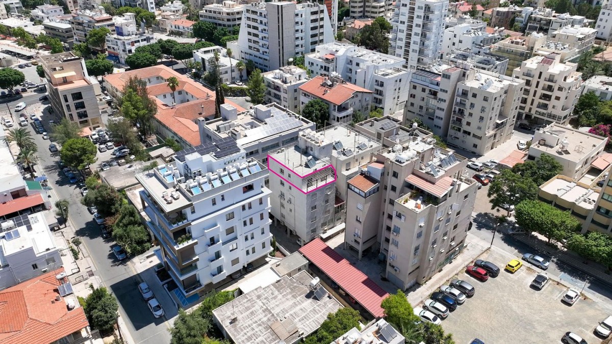 Top Floor Three-Bedroom apartment in City Center, Nicosia