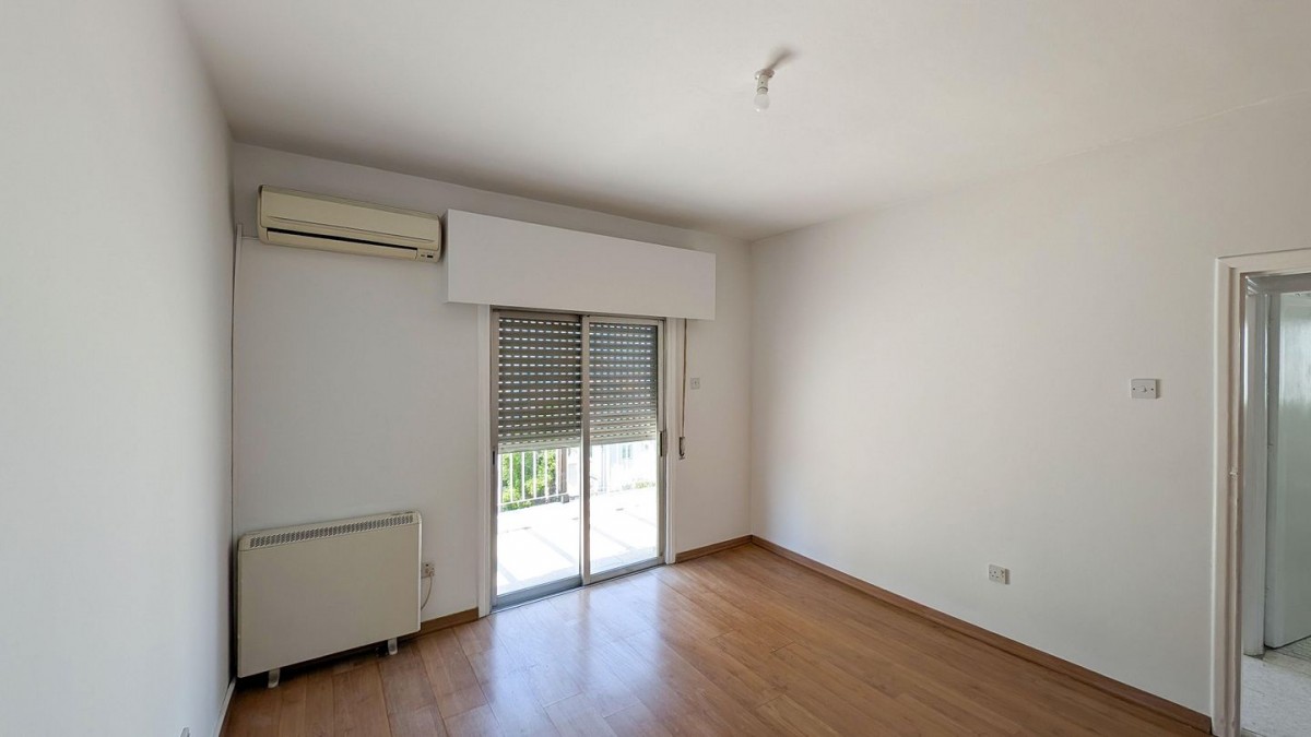Top Floor Three-Bedroom apartment in City Center, Nicosia