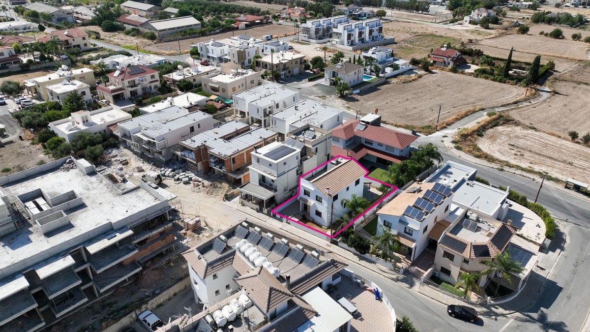 Three-Bedroom semi-detached house in Pera Chorio, Nicosia