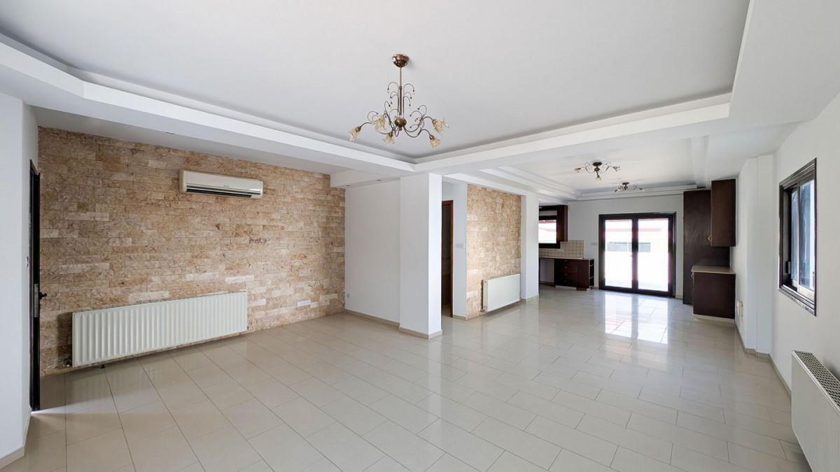 Three-Bedroom semi-detached house in Pera Chorio, Nicosia
