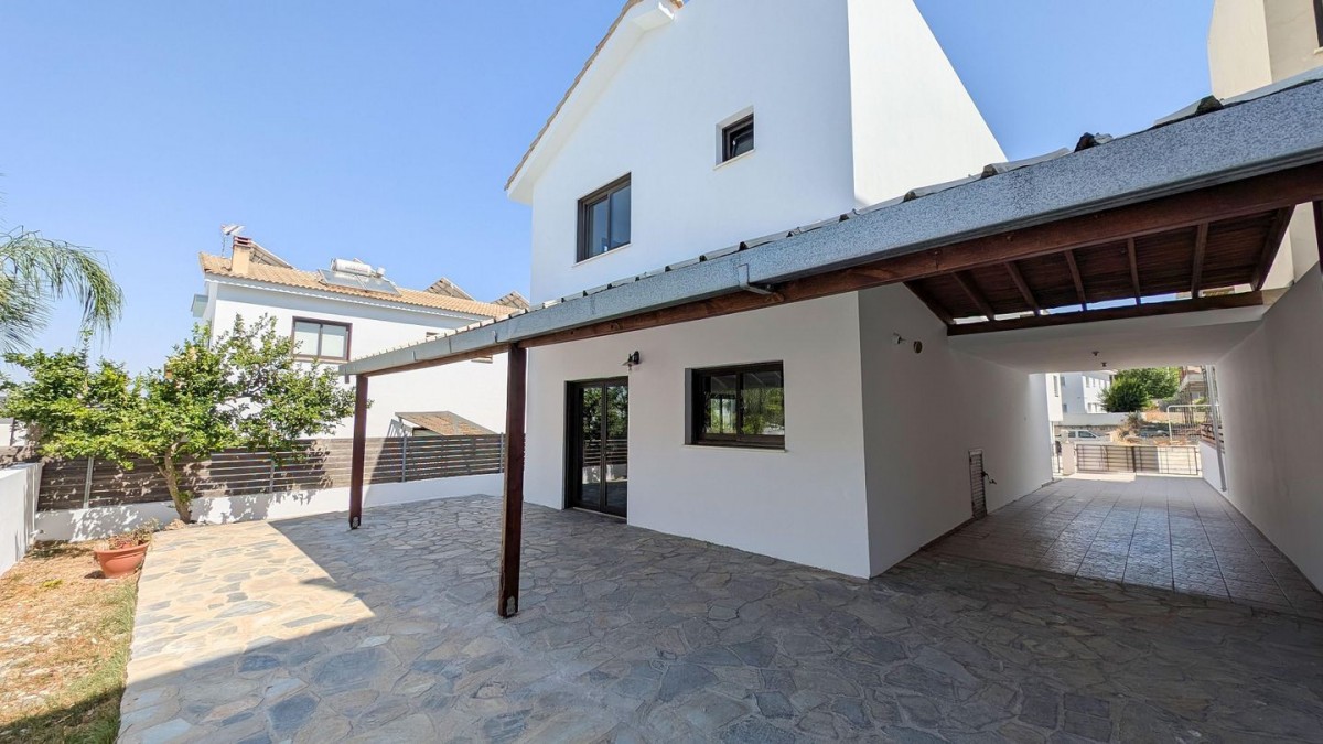 Three-Bedroom semi-detached house in Pera Chorio, Nicosia