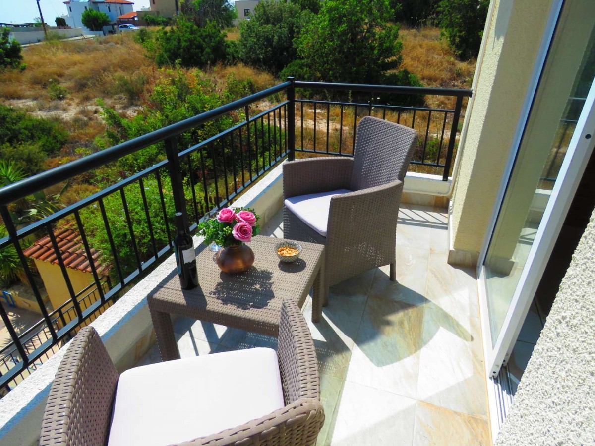 Detached Villa For Sale  in  Peyia