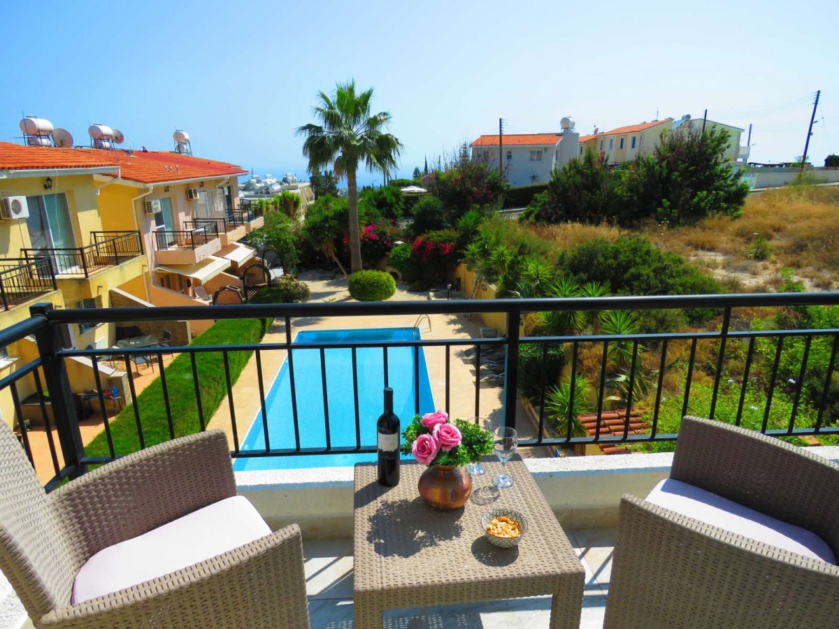 Detached Villa For Sale  in  Peyia