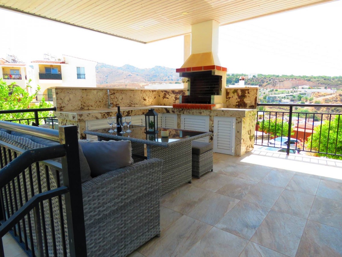Detached Villa For Sale  in  Peyia