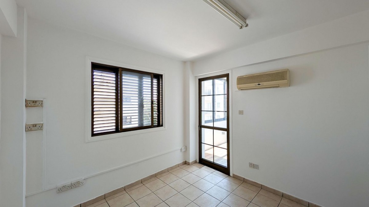 Three-Bedroom Apartment in Panagia, Nicosia