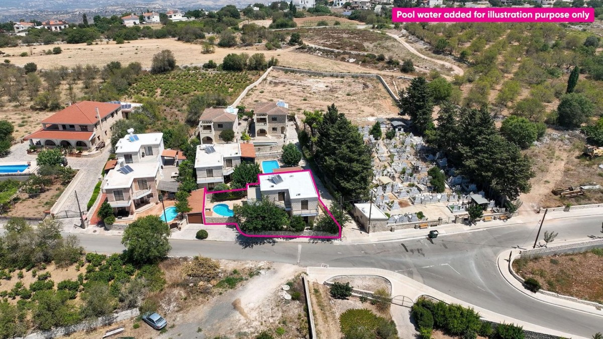 Detached two-storey House in Ineia, Paphos