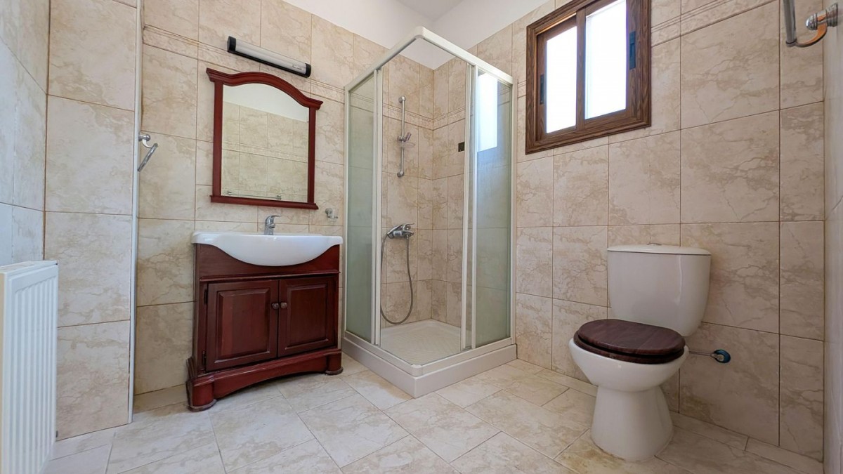Detached two-storey House in Ineia, Paphos