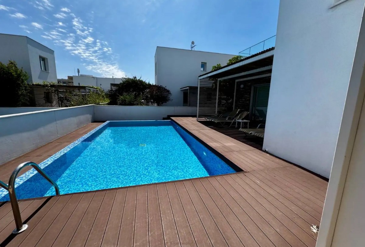 Detached Villa For Sale  in  Select Location