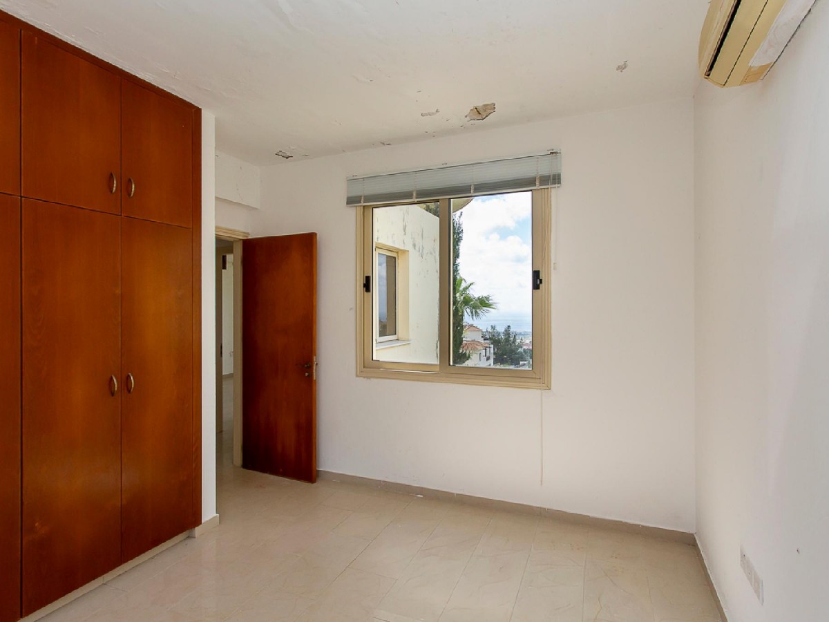 Detached Villa For Sale  in  Peyia