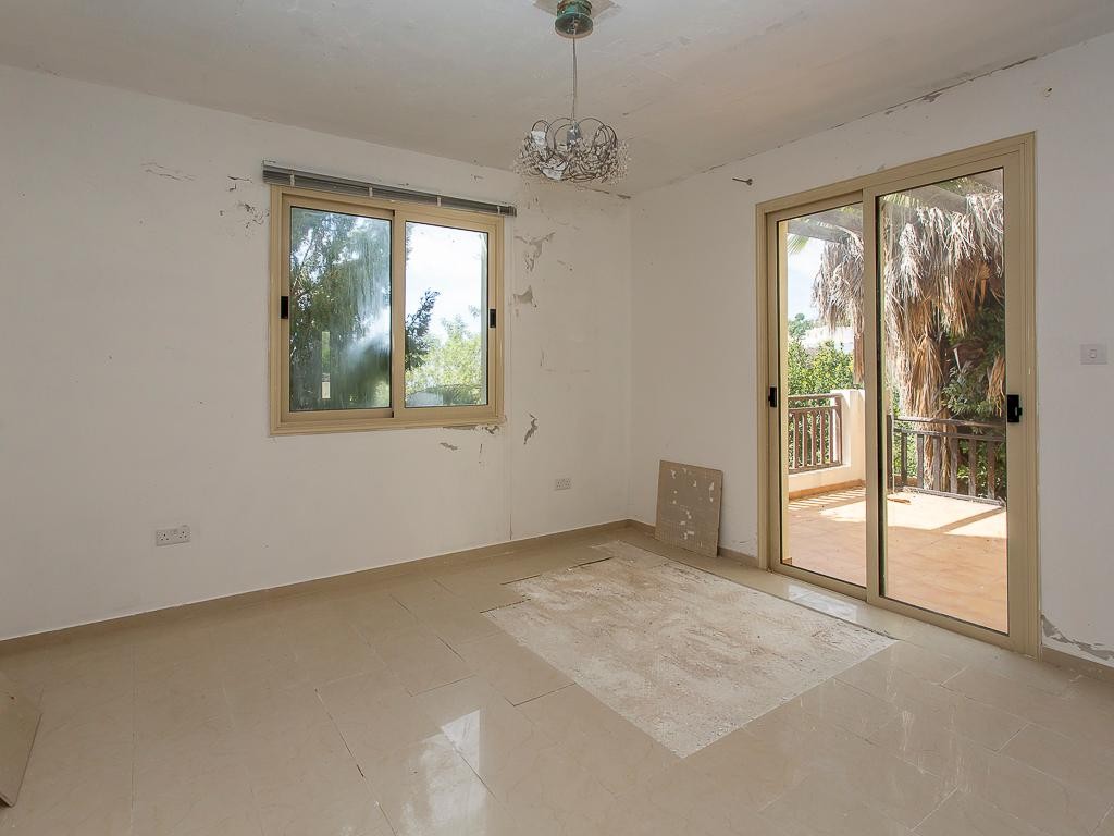 Detached Villa For Sale  in  Peyia