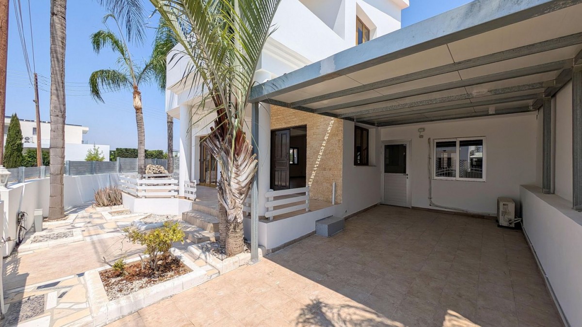 Detached Two Storey House in Aradippou, Larnaca