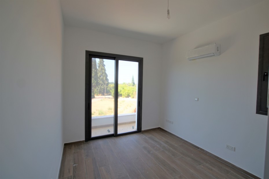Detached Villa For Rent  in  Trachoni