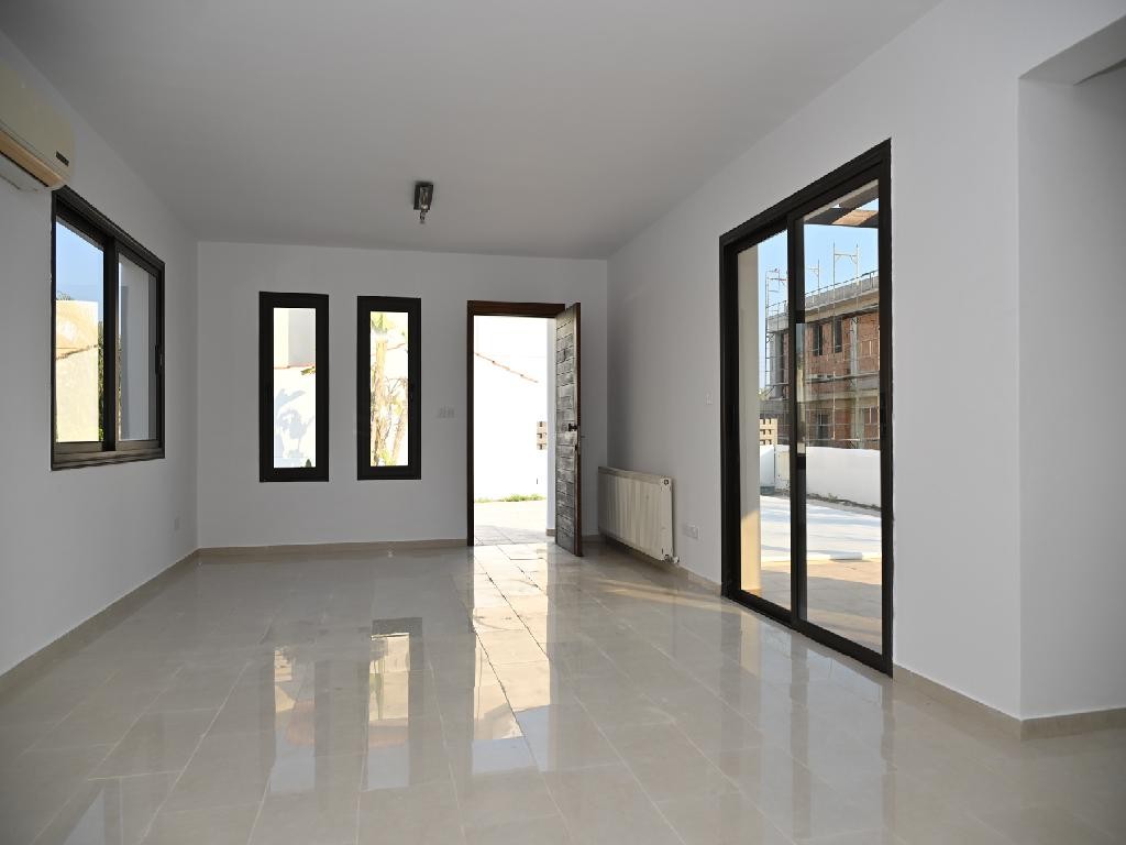House - Sea Breeze Gardens - Perivolia, Larnaca