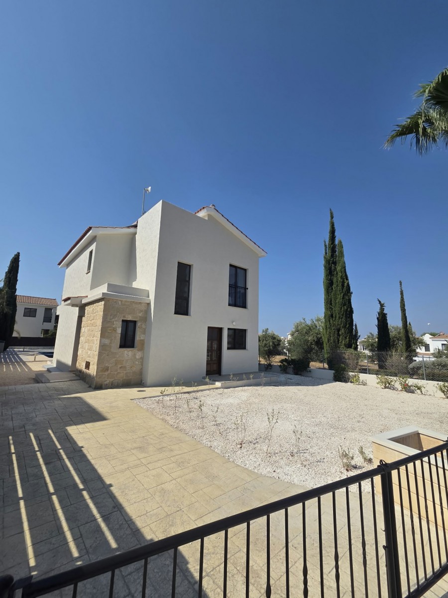Detached Villa For Rent  in  Kouklia - Aphrodite Hills