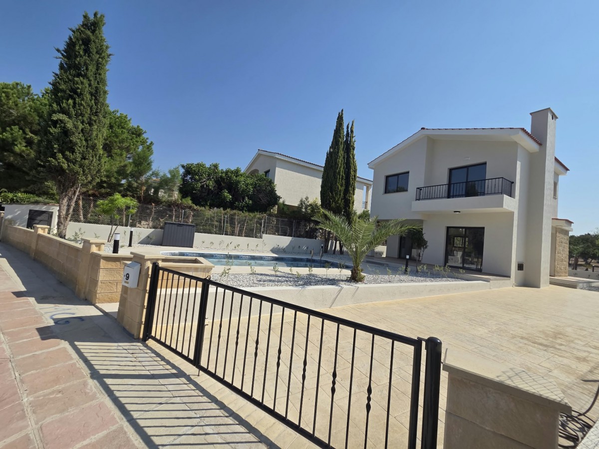 Detached Villa For Rent  in  Kouklia - Aphrodite Hills