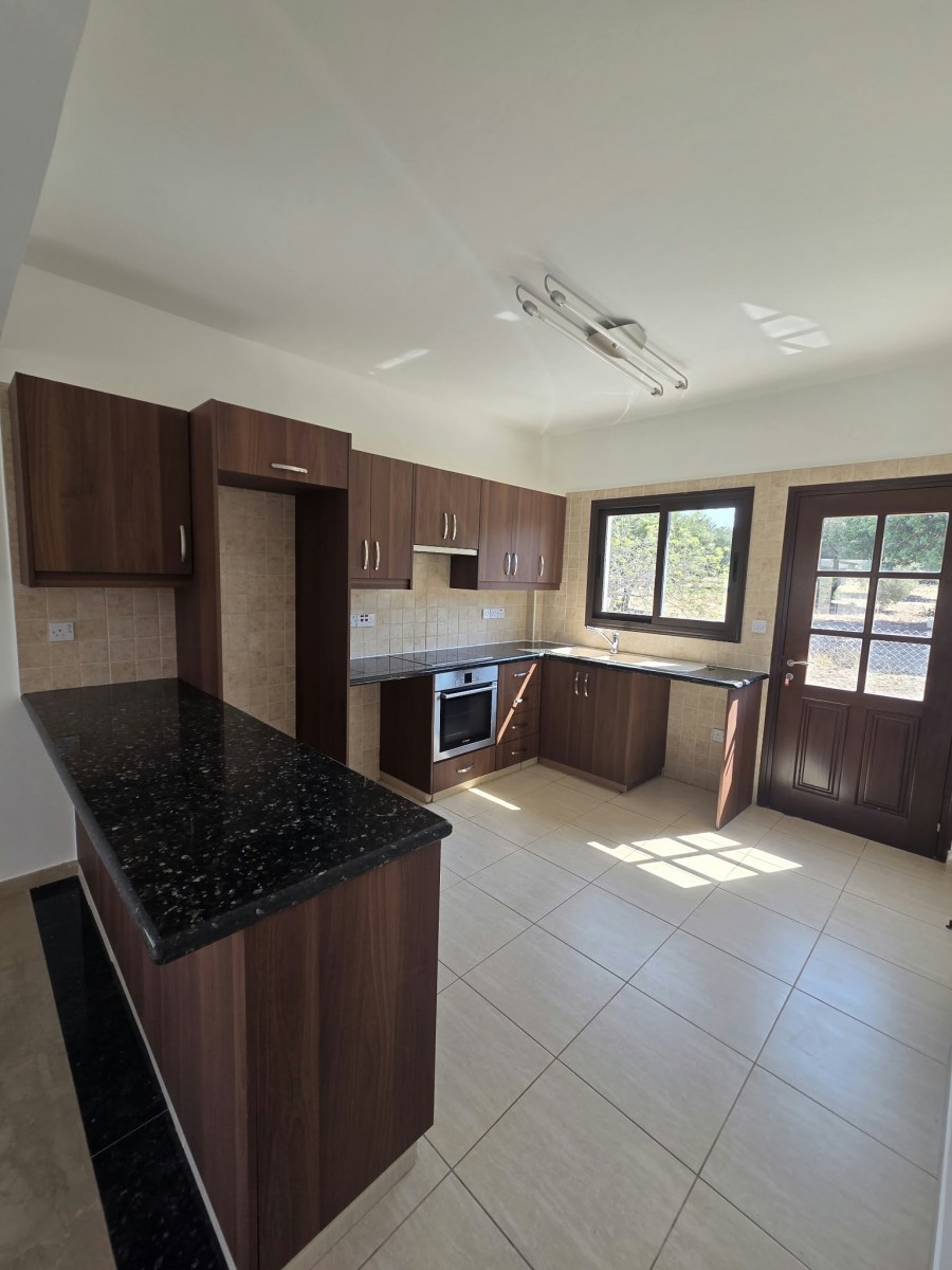 Detached Villa For Rent  in  Kouklia - Aphrodite Hills