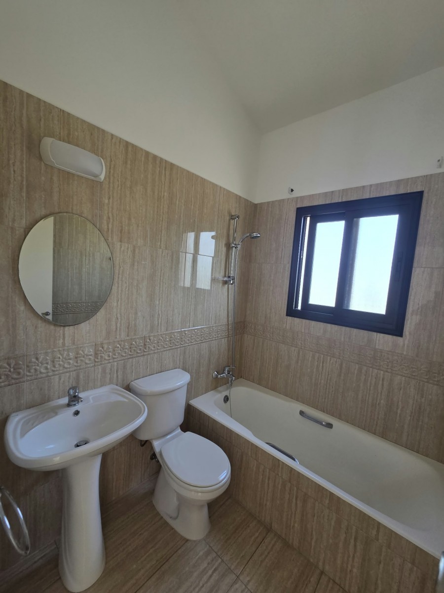 Detached Villa For Rent  in  Kouklia - Aphrodite Hills
