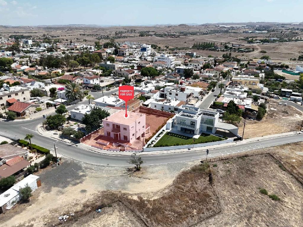 Geri, Nicosia Detached Villa For Sale | WW31566