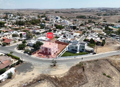 Geri, Nicosia Detached Villa For Sale | WW31566