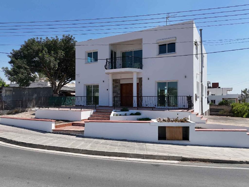 House - Geri, Nicosia