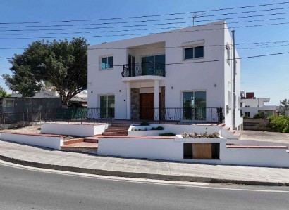 Geri, Nicosia Detached Villa For Sale | WW31566
