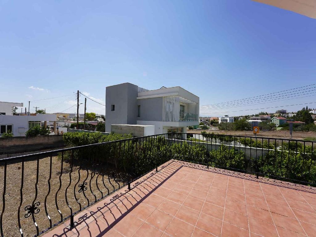 House - Geri, Nicosia