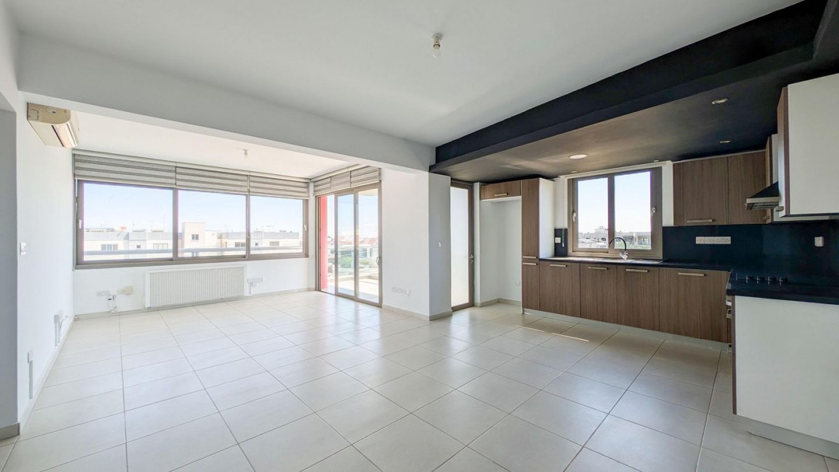 Two-Bedroom Apartment with Roof Garden in Lakatamia, Nicosia