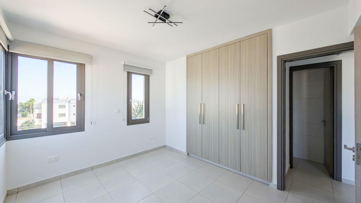Two-Bedroom Apartment with Roof Garden in Lakatamia, Nicosia