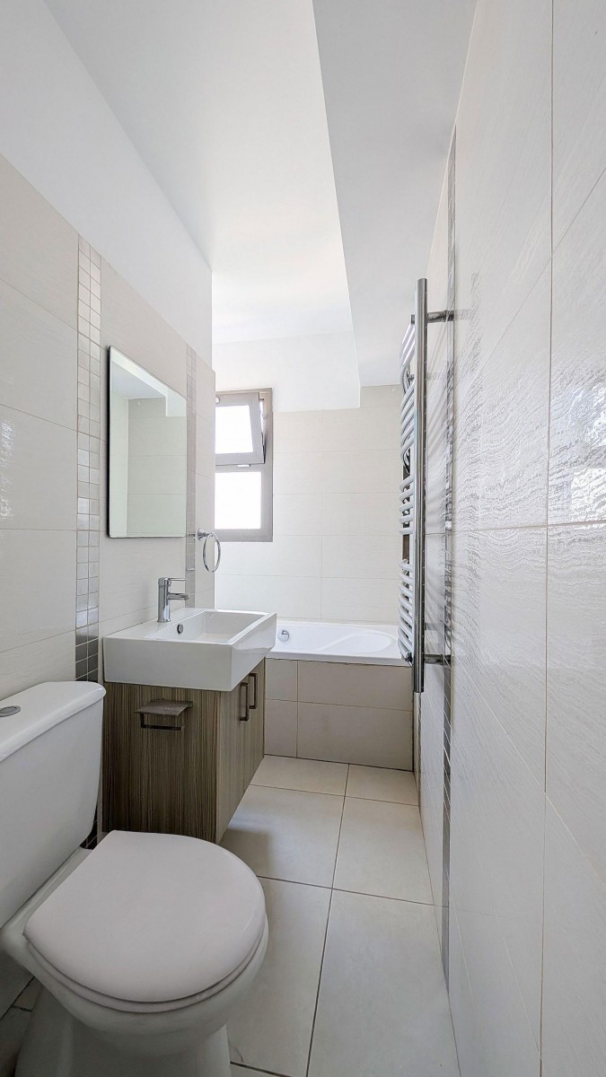 Two-Bedroom Apartment with Roof Garden in Lakatamia, Nicosia