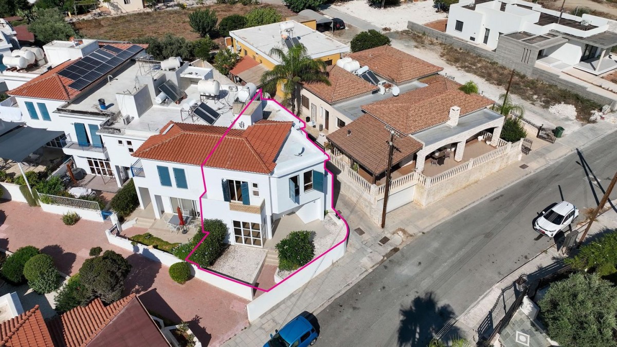 Two Storey Semi Detached House in Chloraka, Paphos