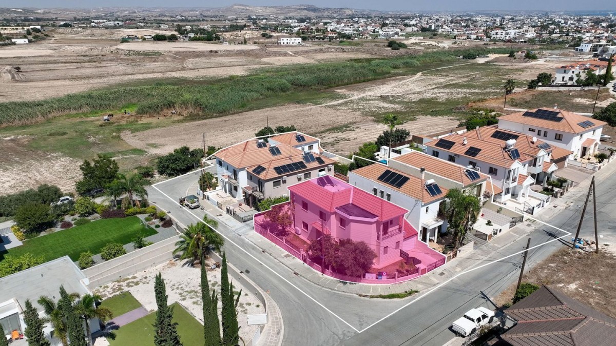 Four-Bedroom House in Aradippou, Larnaca