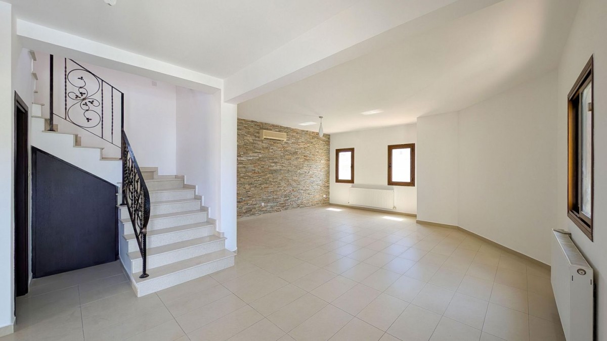 Four-Bedroom House in Aradippou, Larnaca