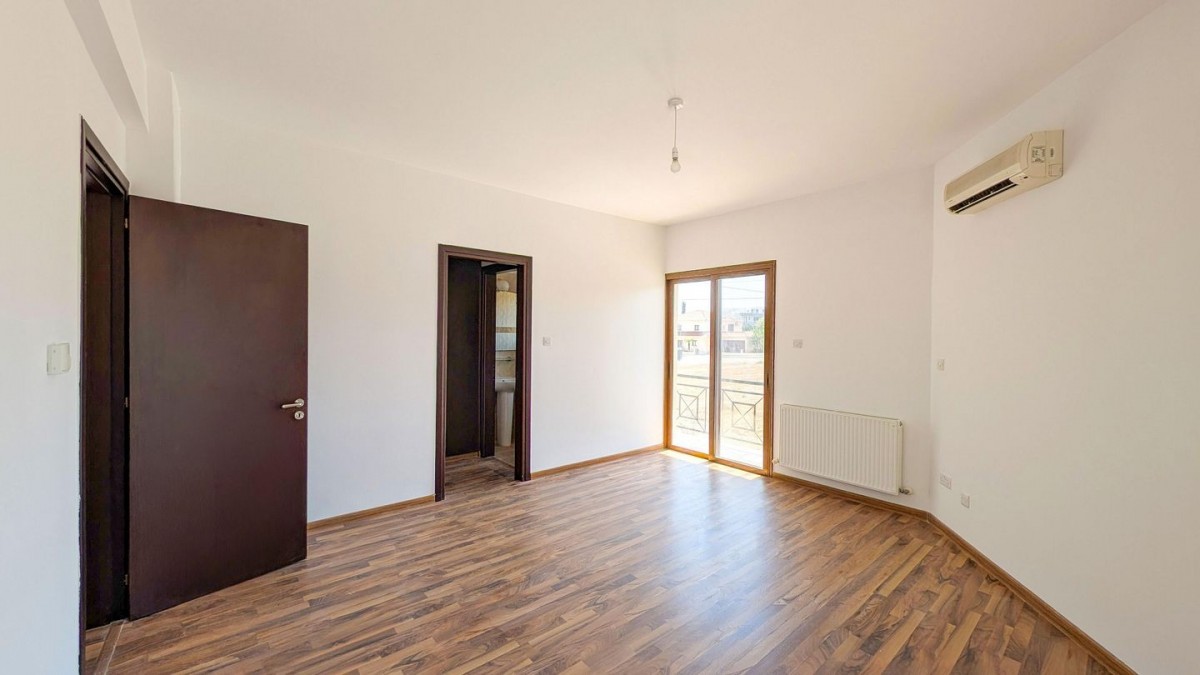 Four-Bedroom House in Aradippou, Larnaca