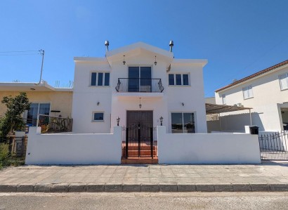 Dromolaxia, Larnaca Detached Villa For Sale | WW31588