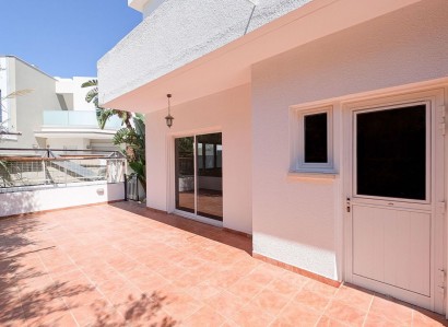Dromolaxia, Larnaca Detached Villa For Sale | WW31588