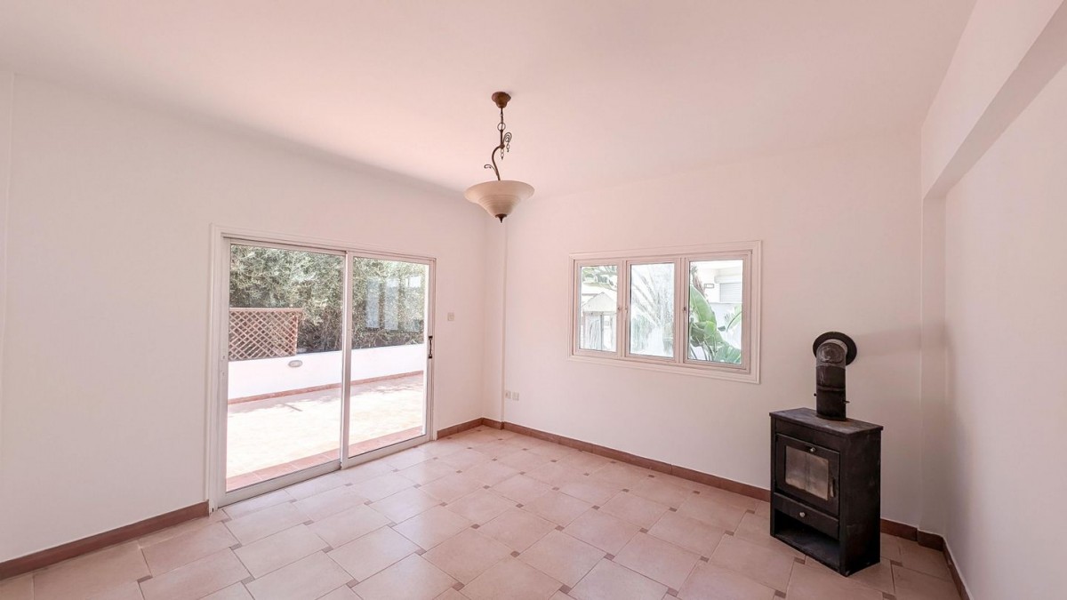 Three-Bedroom House in Meneou, Larnaca