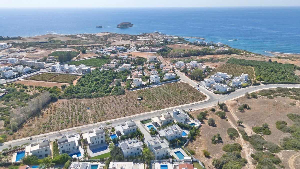 Detached Villa For Sale  in  Peyia - Sea Caves